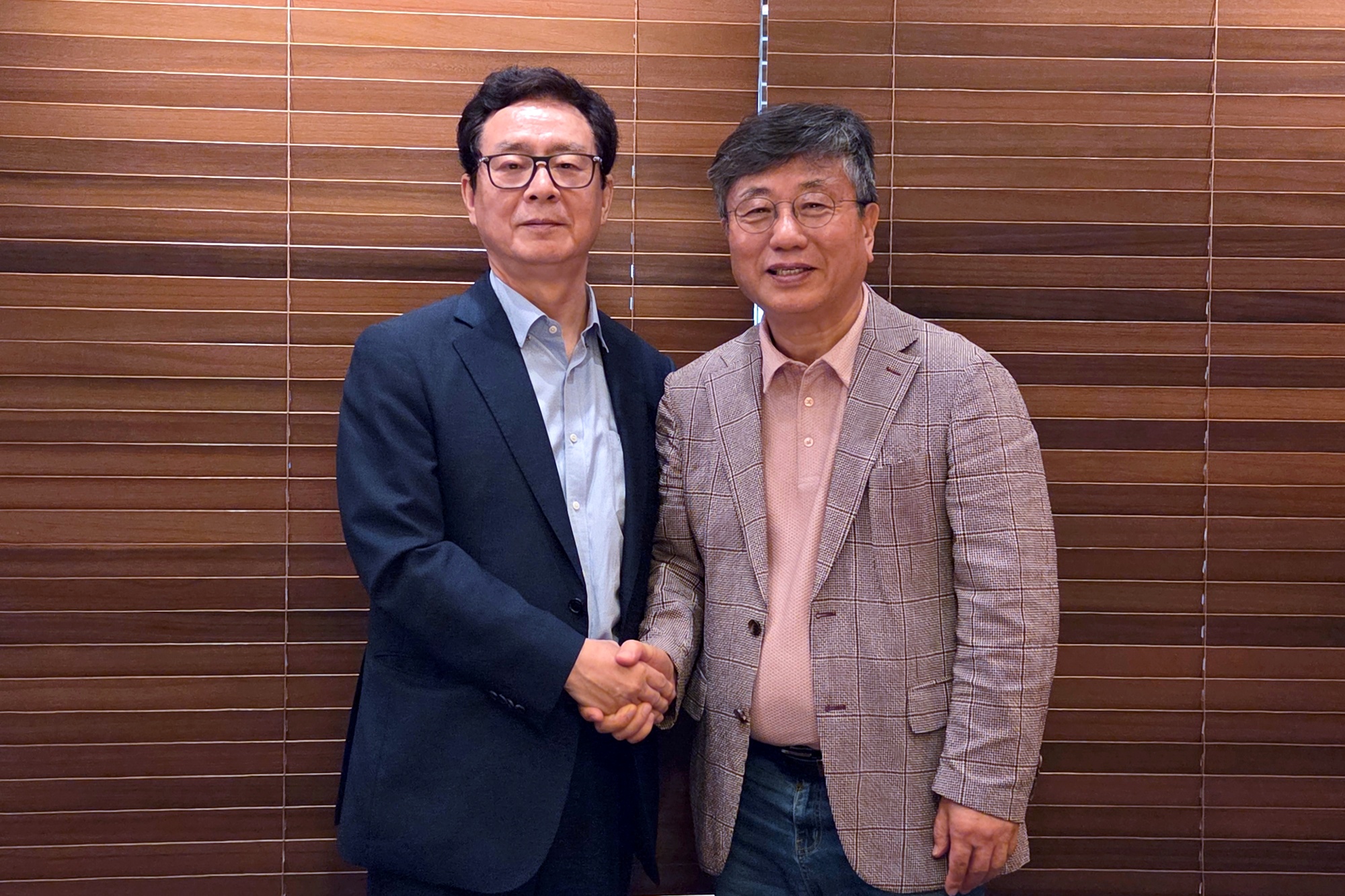 20251010-01.jpg 20251010-01.jpg